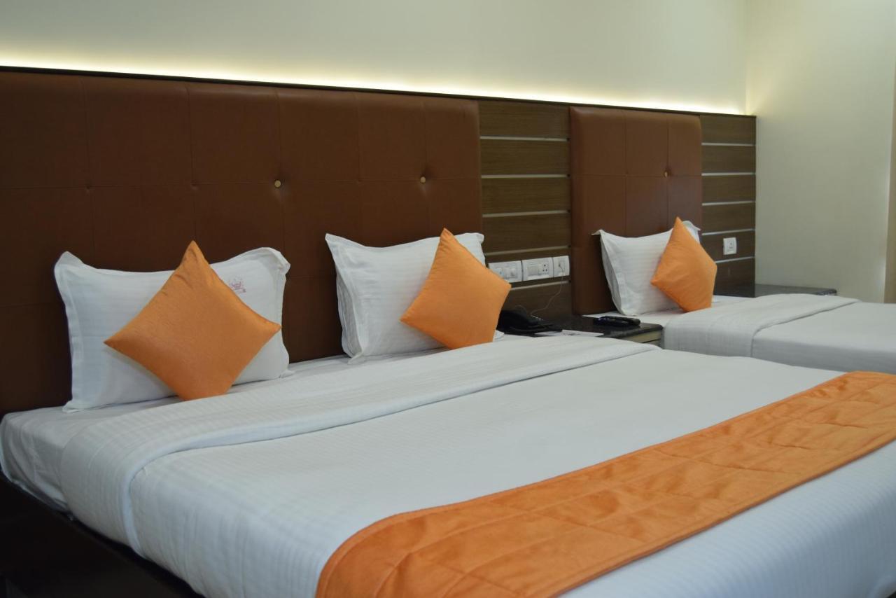 Thiviyam Airport Hotel チェンナイ エクステリア 写真